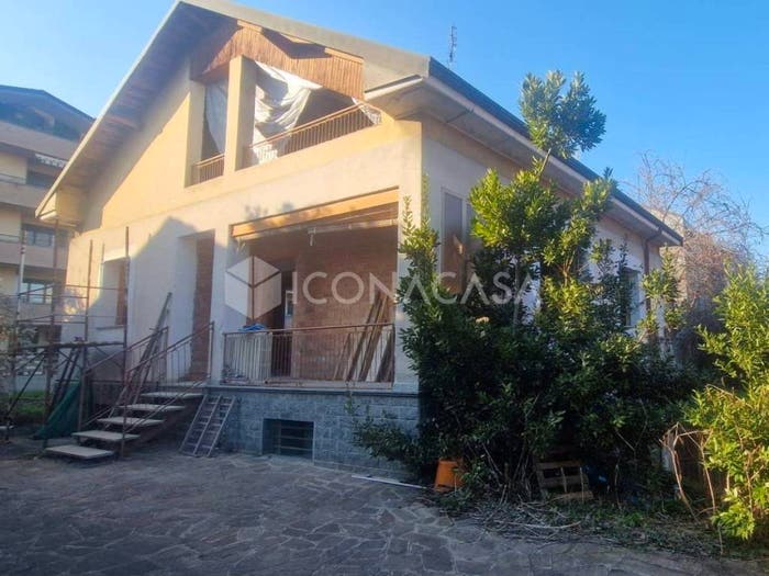 Casa trilocale in vendita in Via Oglio, Cesate