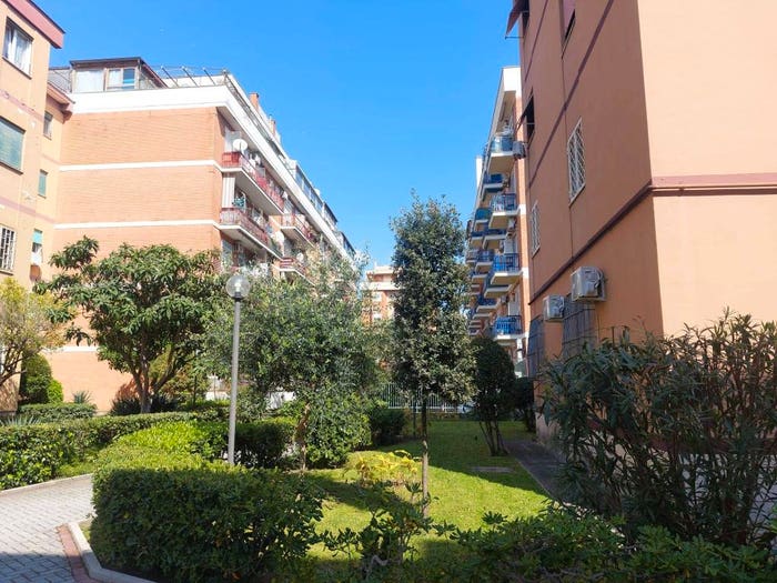 Appartamento trilocale in vendita in Via Capo Passero, Ostia Levante, Roma