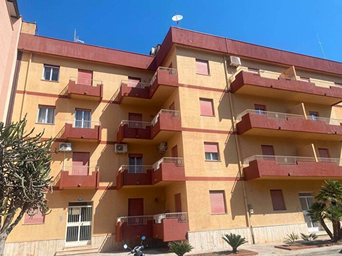 Appartamento trilocale in vendita in Rione Greco, Centro, Sant'Agata di Militello