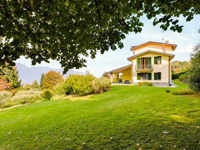 Casa con 6 locali in vendita in Via Unica, Centro, Porto Valtravaglia