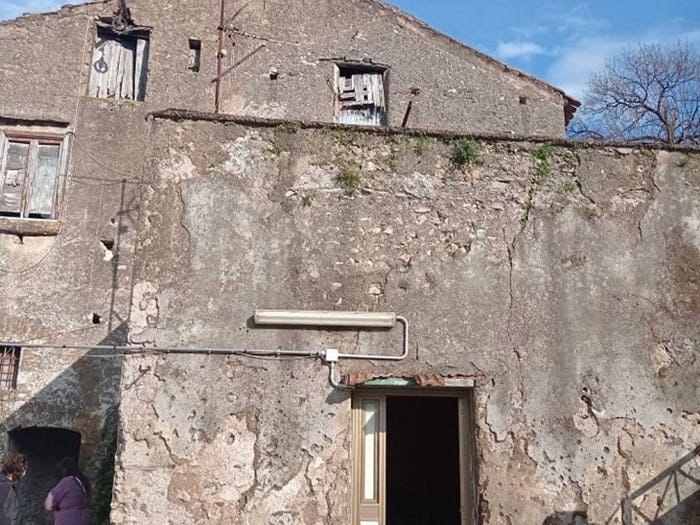 Casa con 6 locali in vendita in Via Giovanni Cesaro, Cava de' Tirreni