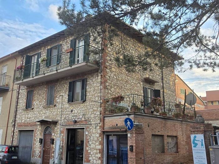 Appartamento quadrilocale in vendita in Strada di Ponte d'Oddi, San Marco Oliveto, Perugia