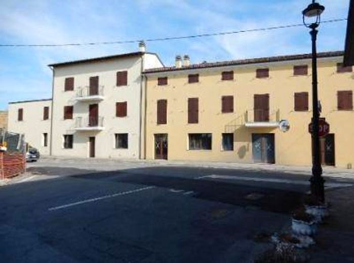 Appartamento bilocale in vendita in Piazza Cesare Battisti, Bondanello, Moglia