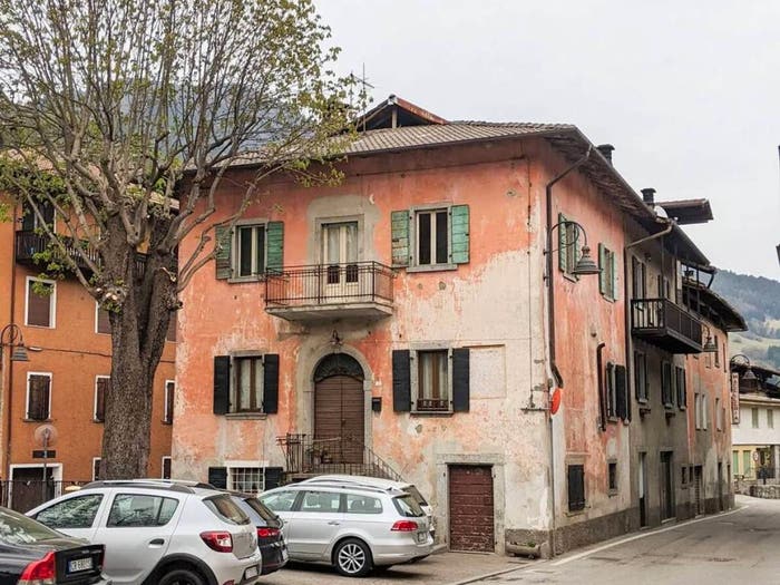 Casa con 6 locali in vendita in Via Vittorio Emanuele, Tiarno di Sopra, Ledro