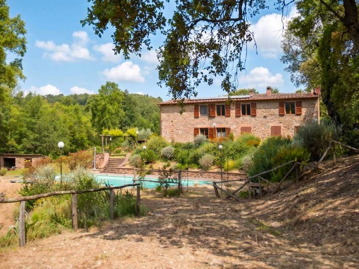 Casa con 6 locali in vendita in Via Giugno, Monticiano