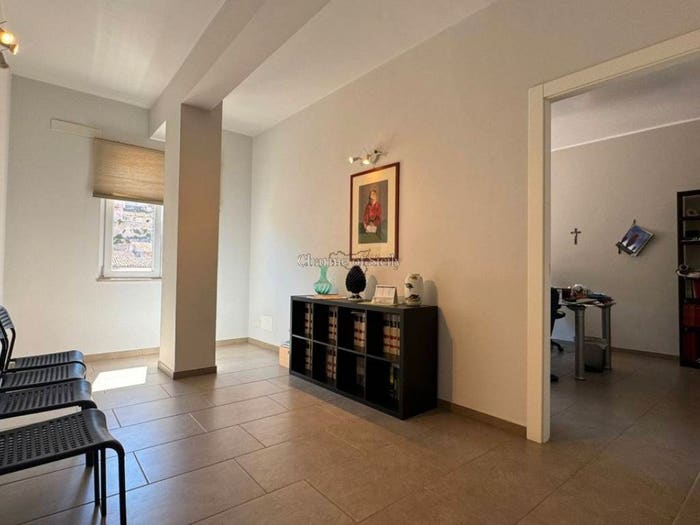 Appartamento trilocale in vendita in Via Santa, Modica Bassa, Modica