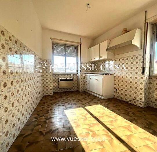 Appartamento con 5 locali in vendita in Via Roma, Nuoro
