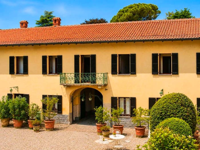 Casa con 6 locali in vendita in via Guglielmo Marconi, Buscate