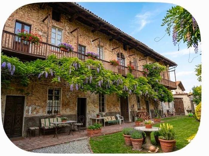 Casa con 6 locali in vendita in Via Cesare Battisti, Centro, Favria