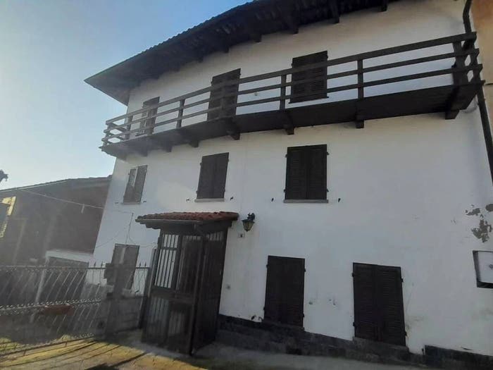 Casa con 6 locali in vendita in Vicolo Colombaro, Centro, Celle Enomondo