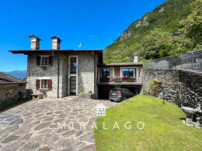 Casa quadrilocale in vendita in Via Monastero, Centro, Dubino