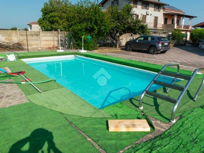 Casa con 6 locali in vendita in Via Molino, Motta Dè Conti, Motta de' Conti