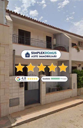 Appartamento trilocale in vendita in Via Giuseppe Giusti, Cassibile, Siracusa