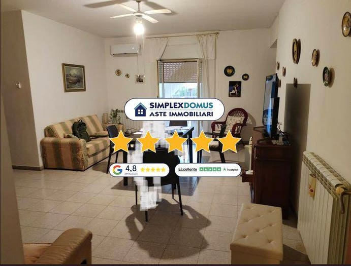 Casa con 6 locali in vendita in Via Sementini, Mondragone