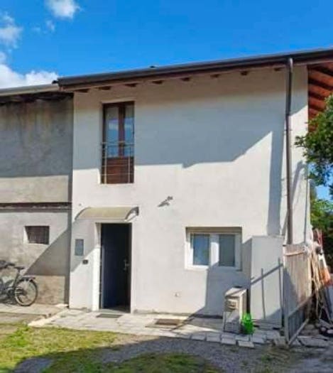 Appartamento con 6 locali in vendita in Via San Bernardo, Cassano Magnago