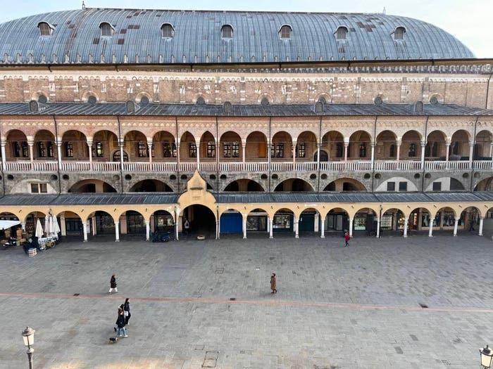 Casa quadrilocale in vendita in Via Boccalerie, Piazze Duomo, Padova