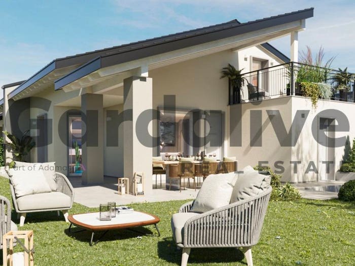 Casa quadrilocale in vendita in località Broglie, Peschiera del Garda