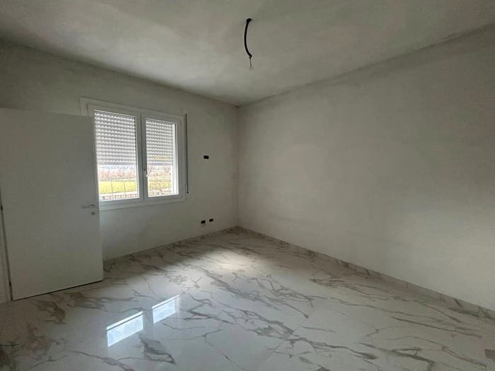 Appartamento trilocale in vendita in LAMA POLESINE Via Verdi, Centro, Ceregnano