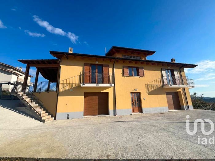 Casa con 6 locali in vendita in Contrada Colledoro, Centro, Castelli