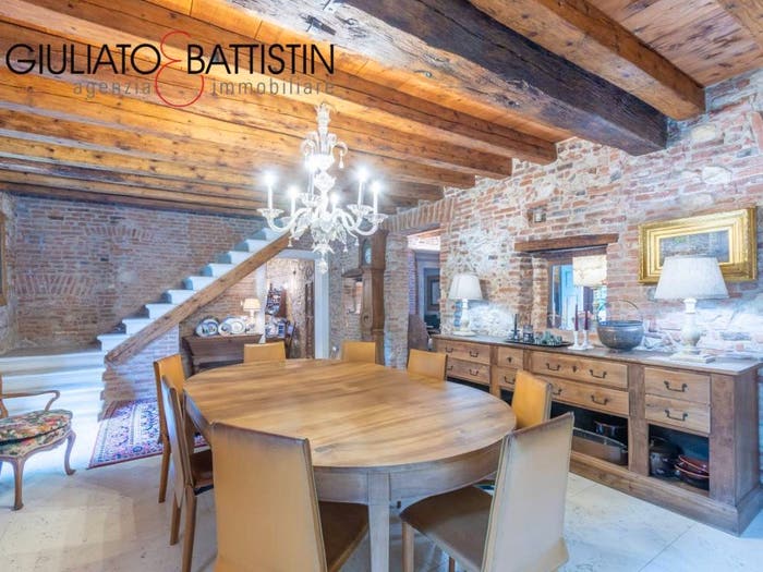 Casa con 6 locali in vendita in Via S Cristoforo, Motta, Costabissara