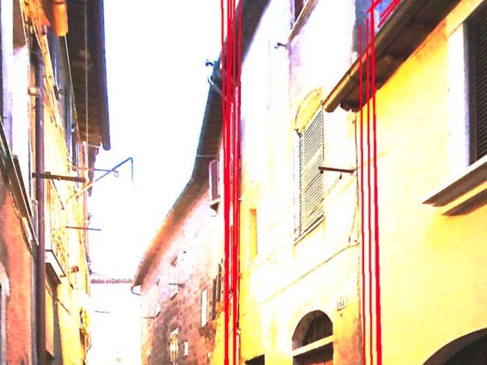 Casa con 6 locali in vendita in Svendita Intero Palazzo Terratetto SNC, Centro, Acquapendente