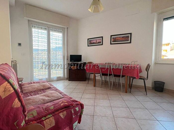 Appartamento trilocale in vendita in Centro, Loano