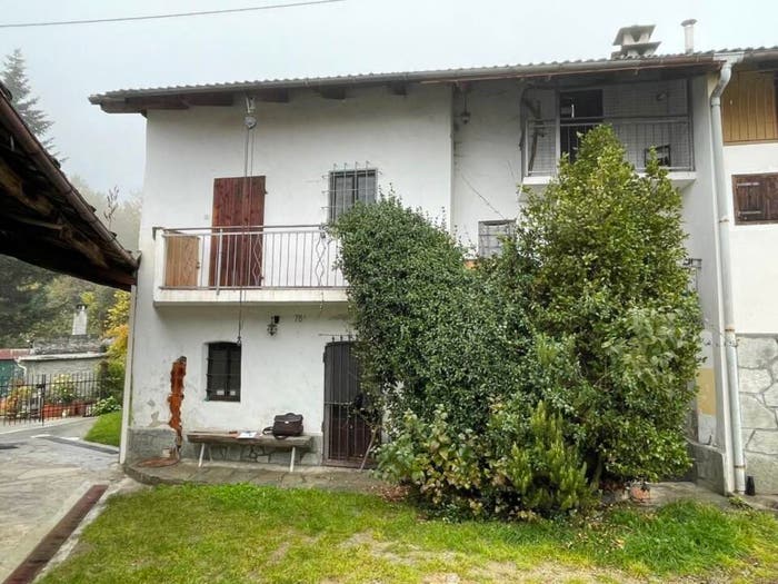 Casa bilocale in vendita in Via Bletramone a, Barge