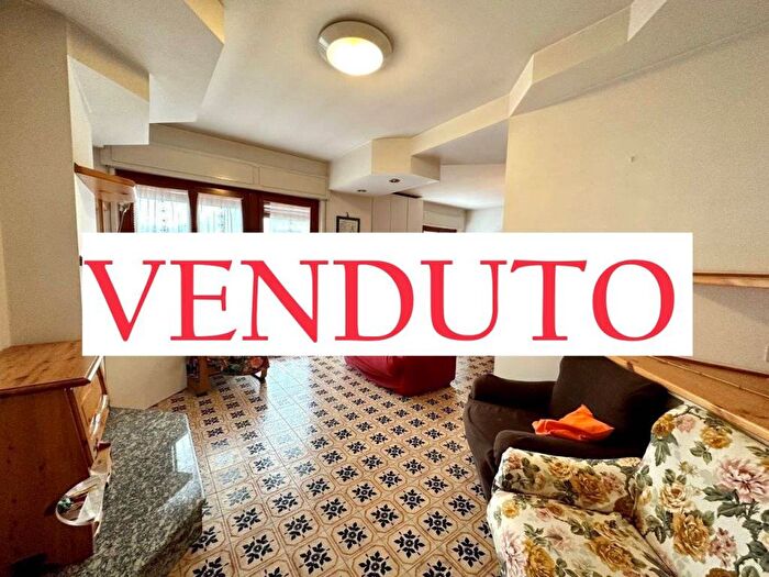 Appartamento trilocale in vendita in Via Papa Giovanni XXIII, Moggio