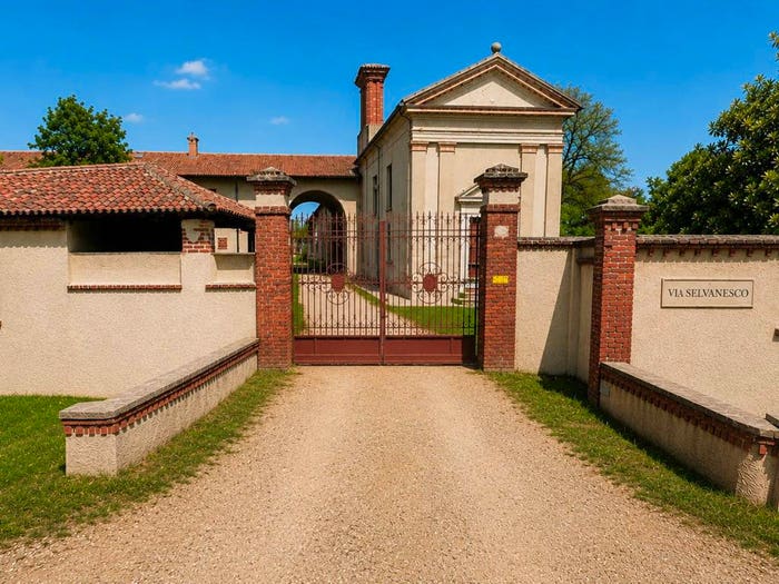 Casa bilocale in vendita in Via Selvanesco, Chiesa Rossa, Milano