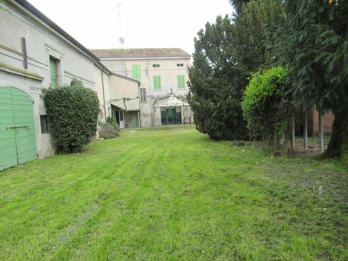 Casa con 6 locali in vendita in Via Antonio Gramsci, Centro, Quistello