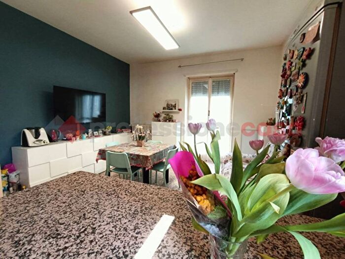 Appartamento trilocale in vendita in via gramsci, Centro, Parabiago