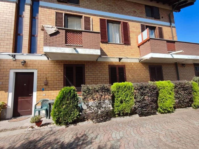 Casa con 5 locali in vendita in Via Isella, Centro, Gambolò