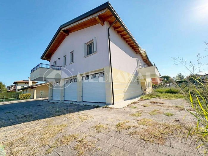 Appartamento quadrilocale in vendita in Via Vincenzo Bellini, San Filippo Cesarolo, San Michele al Tagliamento