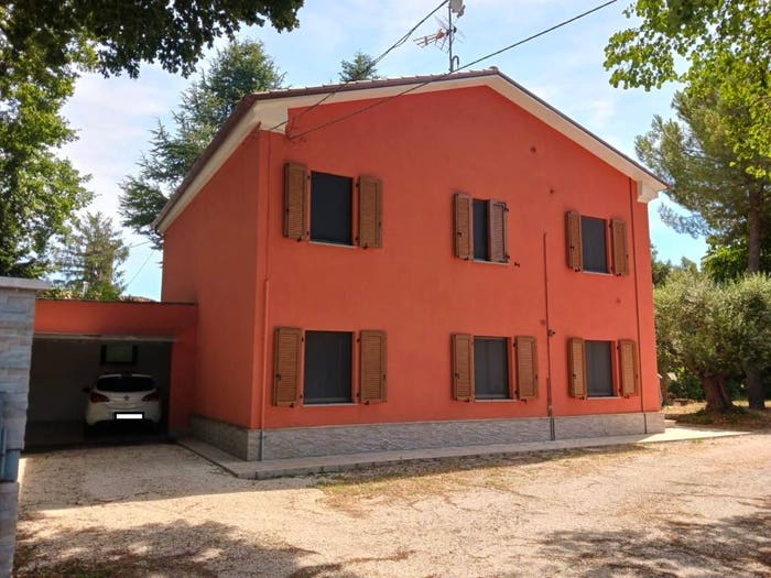 Casa con 6 locali in vendita in Grottaccia, Cingoli