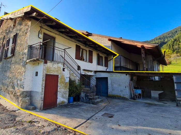 Casa trilocale in vendita in Borno