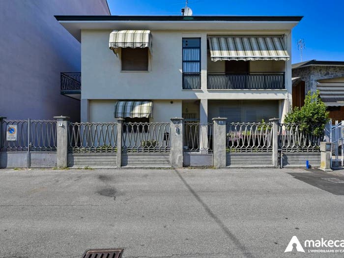 Appartamento trilocale in vendita in Via Martiri di Marzabotto, Centro, Paullo