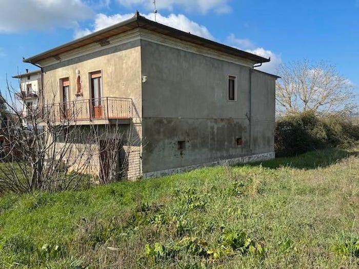 Casa trilocale in vendita in Via di Sinalunga, Foiano della Chiana