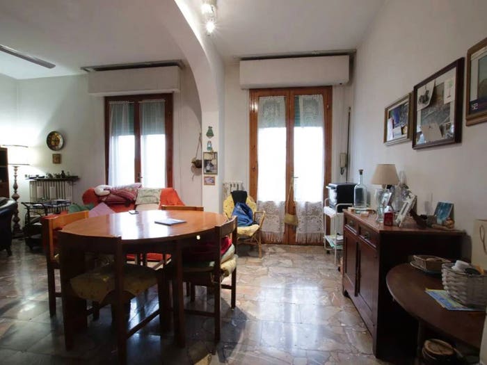 Casa con 6 locali in vendita in Piazza A Toscanini, Masini XX Settembre, Empoli