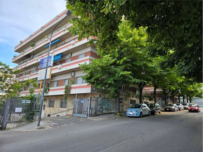 Appartamento con 6 locali in vendita in Via Fonte Romana, Ospedale, Pescara