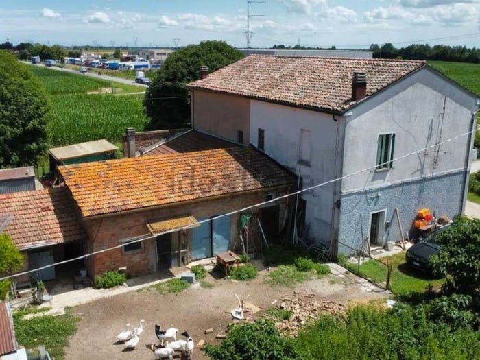 Casa quadrilocale in vendita in Via Reale Voltana, Alfonsine