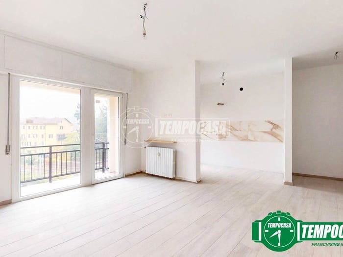 Appartamento trilocale in vendita in Via Piave, Centro, Acqui Terme