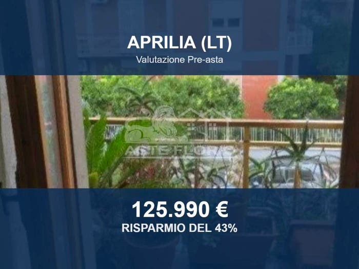 Appartamento con 6 locali in vendita in Via Leonardo Da Vinci, Centro Semicentro, Aprilia