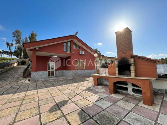 Casa con 5 locali in vendita in Contrada Rondinelle, Matera