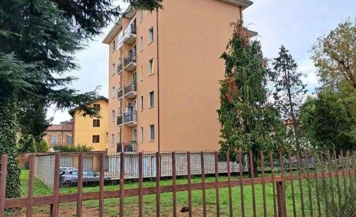 Appartamento quadrilocale in vendita in Via folletta, Abbiategrasso