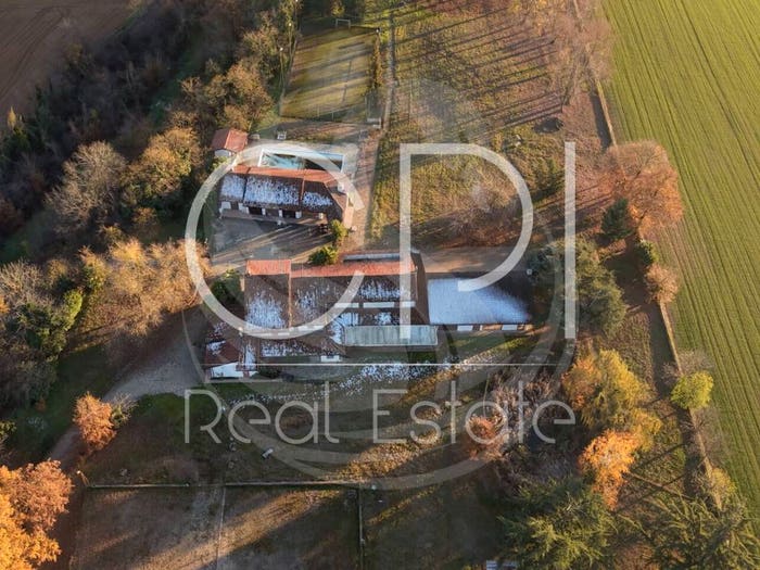 Casa con 6 locali in vendita in FRAZIONE CAPPELLAZZO, Cappellazzo, Cherasco