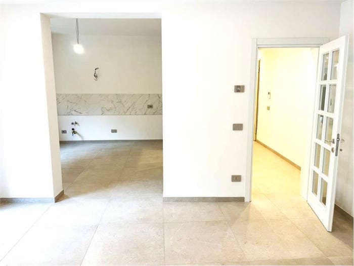 Appartamento con 6 locali in vendita in Via Puccini, Musicisti, Modena