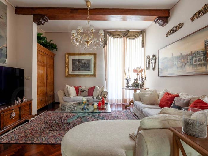 Appartamento con 6 locali in vendita in Piazza San Michele, Piazza Napoleone San Michele, Lucca