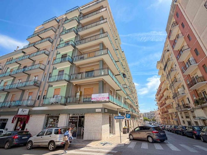 Appartamento quadrilocale in vendita in Via Margherita di Savoia, Putignano