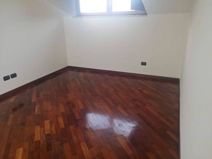 Casa quadrilocale in vendita in Casapulla