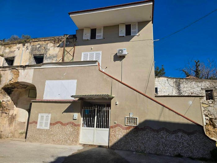 Appartamento bilocale in vendita in Via Don Giovanni Minzoni, Centro, Caivano